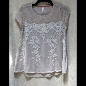 Exhilaration shirt size medium